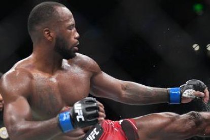 Edwards se coronó campeón tras noquear a Kamaru Usman.