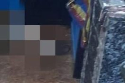 El cuerpo quedó dentro de la vivienda.