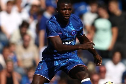 Moisés Caicedo es titular fijo en la alineación de Chelsea.