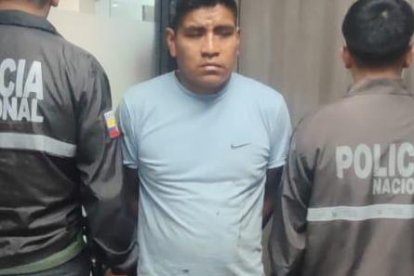 El sujeto fue encontrado en una lavadora de automóviles.