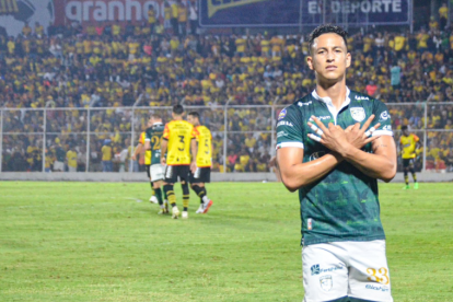 Miguel Parrales anotó en dos ocasiones para Orense.