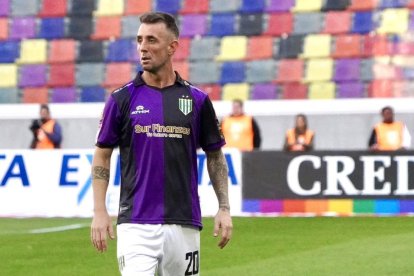 Luego de salir de Barcelona, Kitu Díaz se unió a Banfield, donde ya destaca con su calidad.