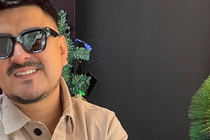 Álex Plúas es un actor ecuatoriano.