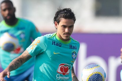 Pedro apuntaba para titular en el choque de Brasil contra Ecuador.