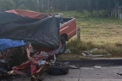 En esta camioneta regresaban a Cuenca, luego de una extensa jornada de trabajo.