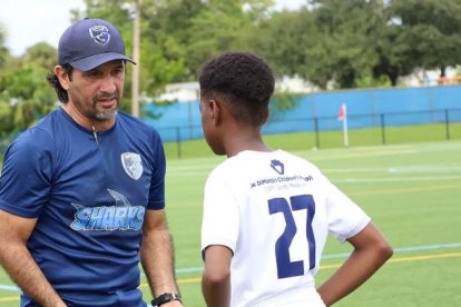 Bolívar Vera destaca que en Estados Unidos se investiga a los deportistas.