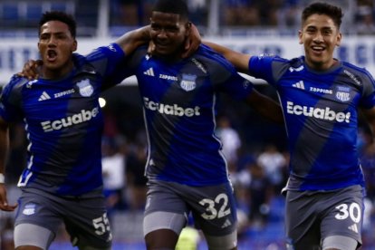 Emelec quiere seguir escalando puestos, ahora le toca Cumbayá.
