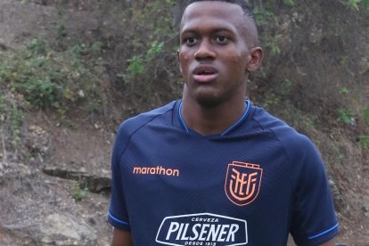 Justin Lerma figura del sudamericano que se juega en Bolivia, es jugador de Independiente del Valle.