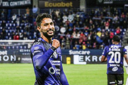 Jeison Medina marcó un doblete en la victoria de los rayados sobre Imbabura.