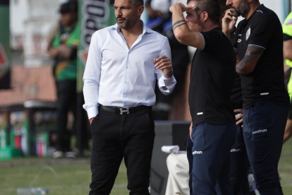 El técnico Javier Gandolfi destacó el juego de los rayados.