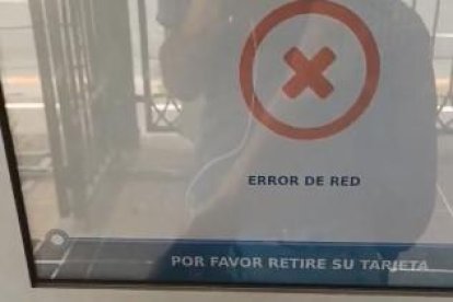 Prueba que tomó el usuario cuando su tarjeta de la metrovía falló.