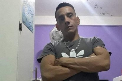 El hombre recibió la mayoría de disparos en la cabeza.