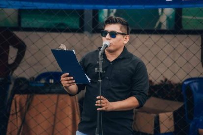 Andrés González, en las transmisiones de los partidos en Facebook.