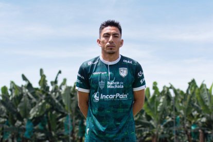 Ángel Mena regresó a Ecuador luego de 8 años jugando en México