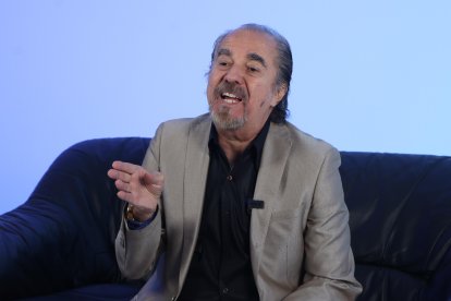 José Auad (62 años) es empresario de bienes raíces y tiene negocios de restaurantes.