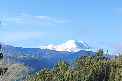 El Chimborazo, todo lo mira el soberano de Los Andes.