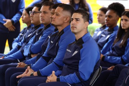 El DT colombiano Gustavo Pineda junto a su cuerpo técnico.