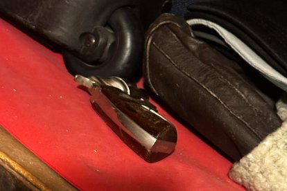 En el domicilio donde supuestamente Alias Pepe coordinaba acciones criminales hallaron un revólver.