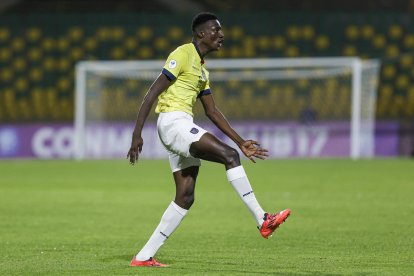 Juan Riquelme Angulo fue autor de un tanto en la goleada 4-0 sobre Uruguay, en el estreno de la Tri en el Sudamericano sub-17 en Colombia.