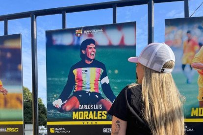 Alejandra Morales y la foto famosa de su padre Carlos Luis.