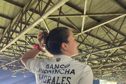 Alejandra Morales en el estadio Monumental.