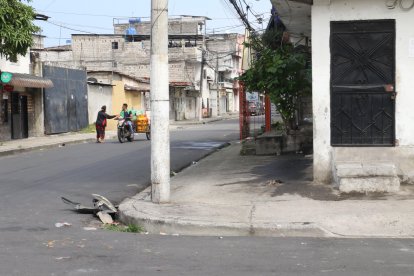 En este sitio se estrelló la víctima en su vehículo.