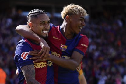 Raphinha y Lamine Yamal estuvieron presente en el marcador ante Real Madrid.