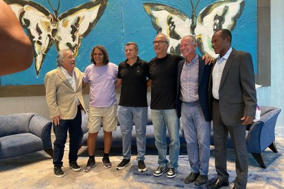 Toninho Vieira y varias figuras del Barcelona SC.