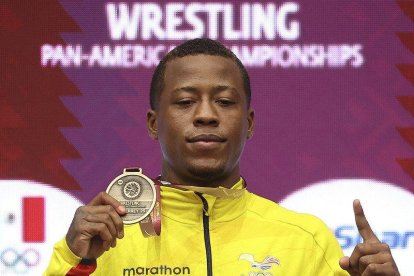 Jeremy Peralta se adjudicó el oro en los 63 kg de la lucha grecorromana.