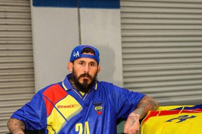 Chito Vera vistió la camiseta retro de la selección ecuatoriana de fútbol