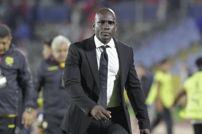 Segundo Castillo todavía no habría aceptado seguir como asistente técnico en el club.