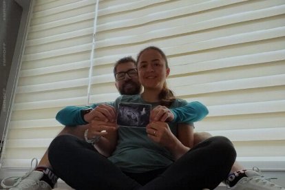 La marchista, medalla de plata en Paris 2024, anunció su embarazo este año.