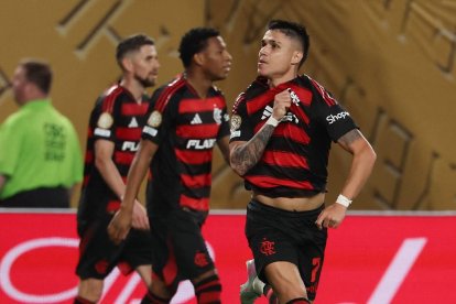 Flamengo venció 2-0 a ES Tunis en la fecha 1 del Mundial de Clubes.