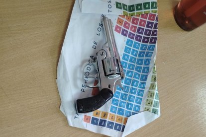 Esta arma les encontraron a los estudiantes del Central Técnico.