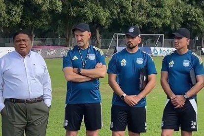 Emelec presentó a Guillermo Duró como su nuevo entrenador