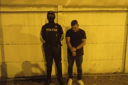 SUJETO DETENIDO POR CRIMEN EN QUITO Y HUANCAVILCA EN GUAYAQUIL 

PERIODISTA: MIGUEL PARRAGA 
FECHA: 03/08/2025 

AG-MIGUEL PARRAGA 
AG-GRANASA