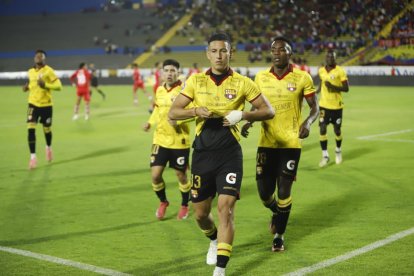 Barcelona venció a El Nacional en Quito.