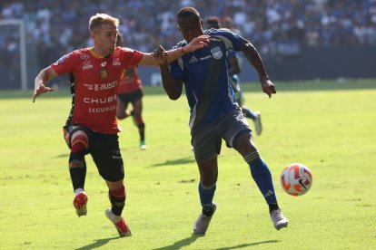 ESTADIO CAPWELL EMELEC VS DEPORTIVO CUENCA POR LIGA PRO FECHA:11/08/2025 PERIODISTA:CHRISTIAN FLORES AG-PERIODISTA AG-GUAYAQUIL AG-EXPRESO AG-GRANASA