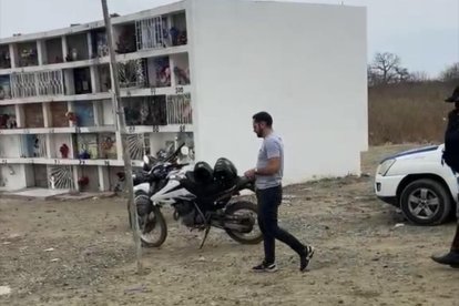 Agentes policiales investigan este nuevo crimen que sacude al cantón de Jaramijó