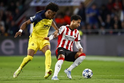 Kevin Rodríguez (i) fue pieza importante este martes 16 de septiembre en Union Saint-Gilloise ante el PSV.