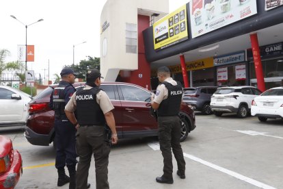 La Policía está tras la pista del sospechoso.