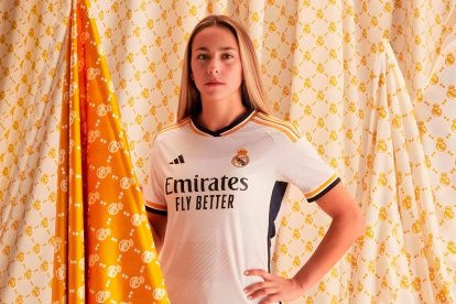 Athenea del Castillo jugadora del Real Madrid.