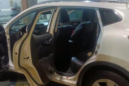 Este es el vehículo en el que viajaban las víctimas.