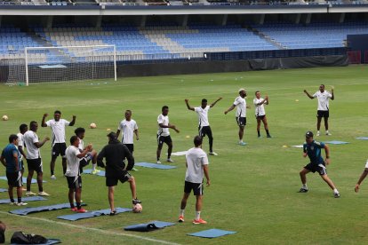 Emelec iniciará la pretemporada 2026 entre el domingo 11 y lunes 12 de enero.
