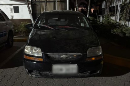 Un carro encontrado en poder de los aprehendidos fue retenido.