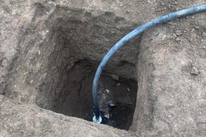 Conexión clandestina detectada en el poliducto de San Mateo; autoridades verifican perforación y derrame de hidrocarburos.