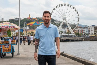 Messi si se diera una vuelta por el Malecón 2000.