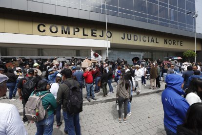 En diligencias anteriores, simpatizantes del alcalde acudieron al Complejo Judicial.