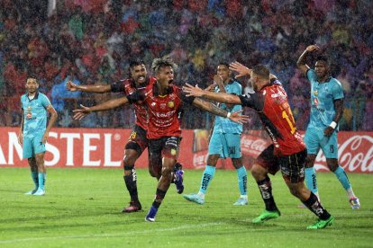 Deportivo Cuenca busca meterse en la pelea por el liderato de LigaPro 2026.