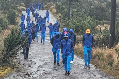 Superar condiciones adversas en una montaña de la sierra ecuatoriana fue otras de las actividades.